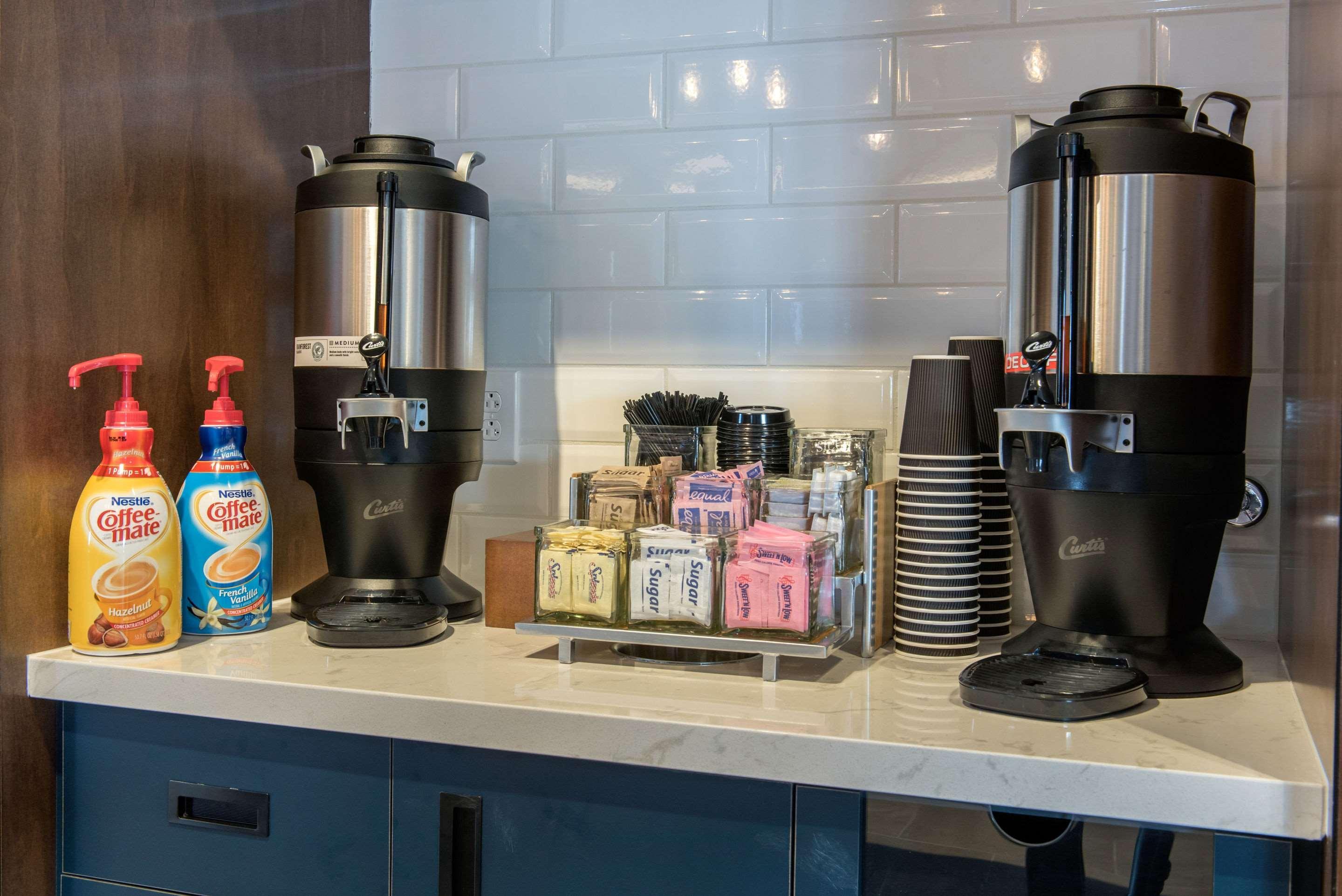 Wyndham Westfield Hotel Ngoại thất bức ảnh