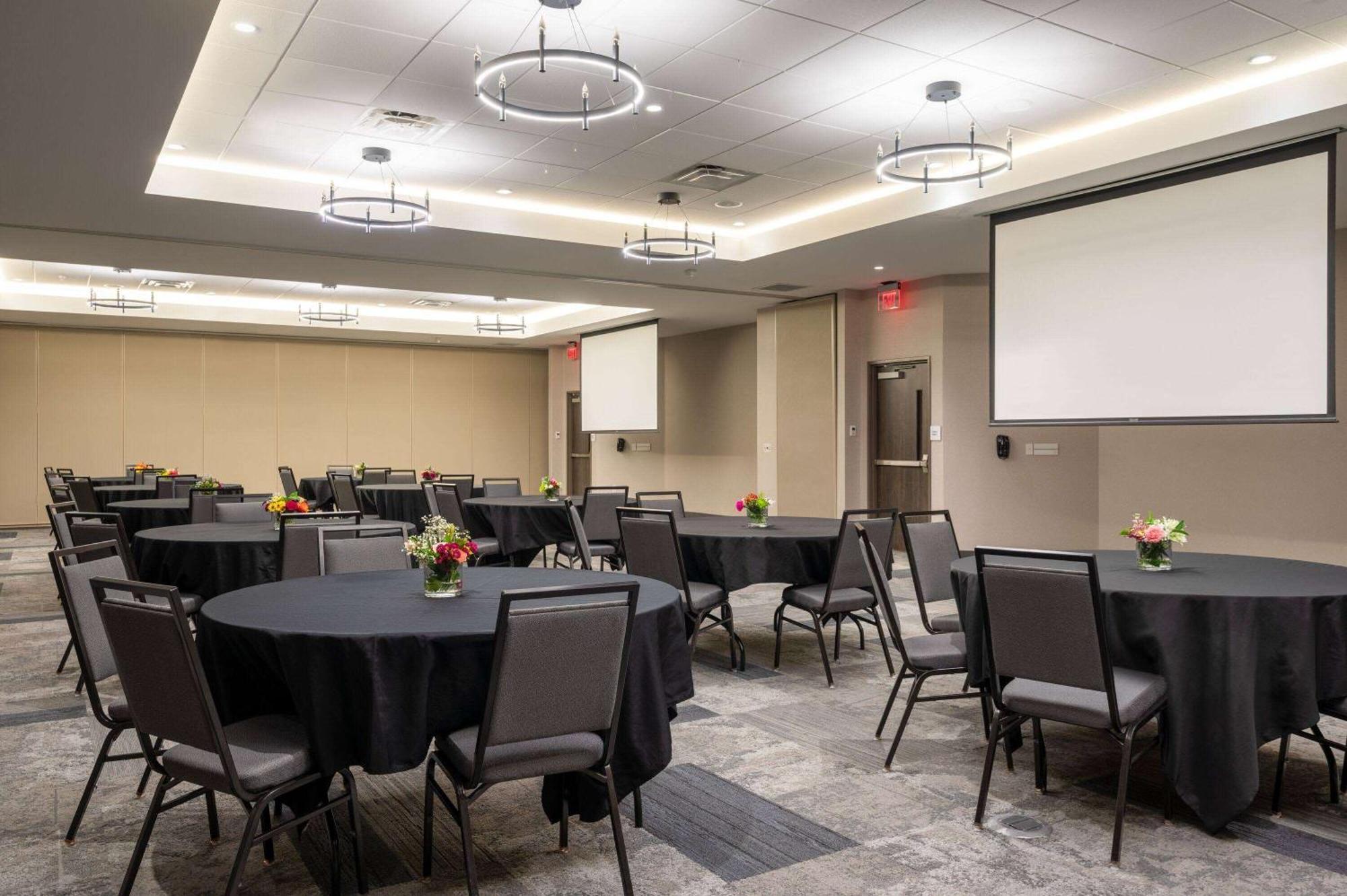 Wyndham Westfield Hotel Ngoại thất bức ảnh