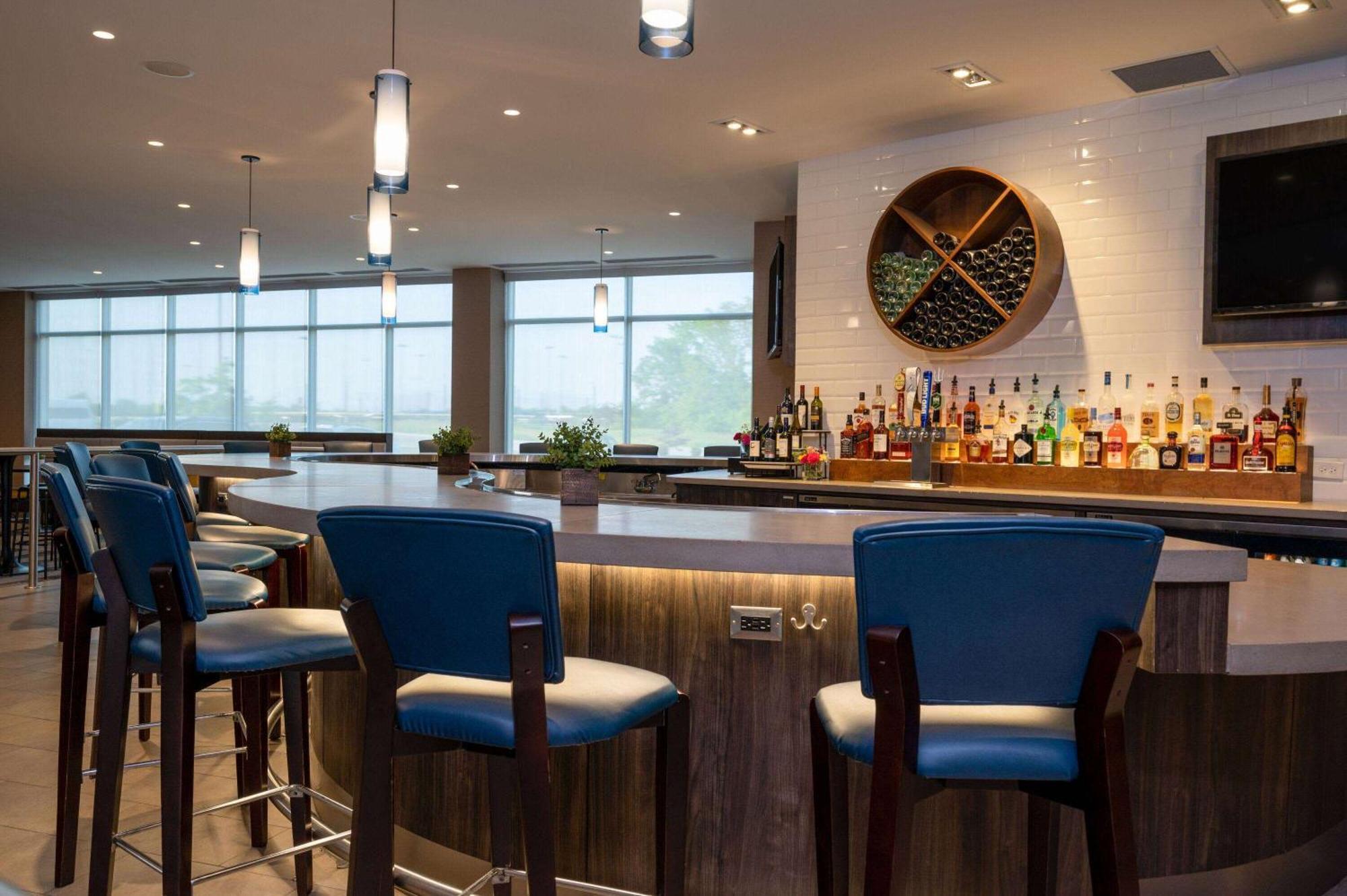 Wyndham Westfield Hotel Ngoại thất bức ảnh