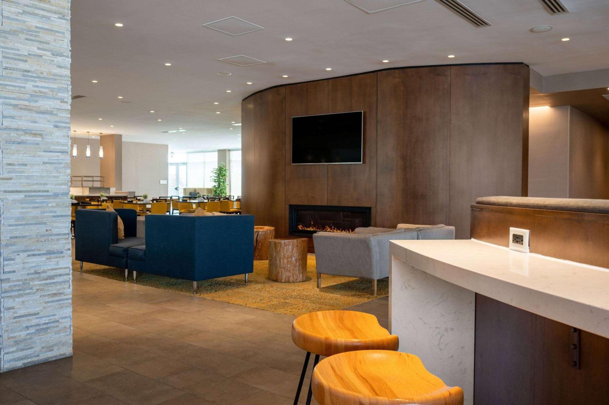 Wyndham Westfield Hotel Ngoại thất bức ảnh