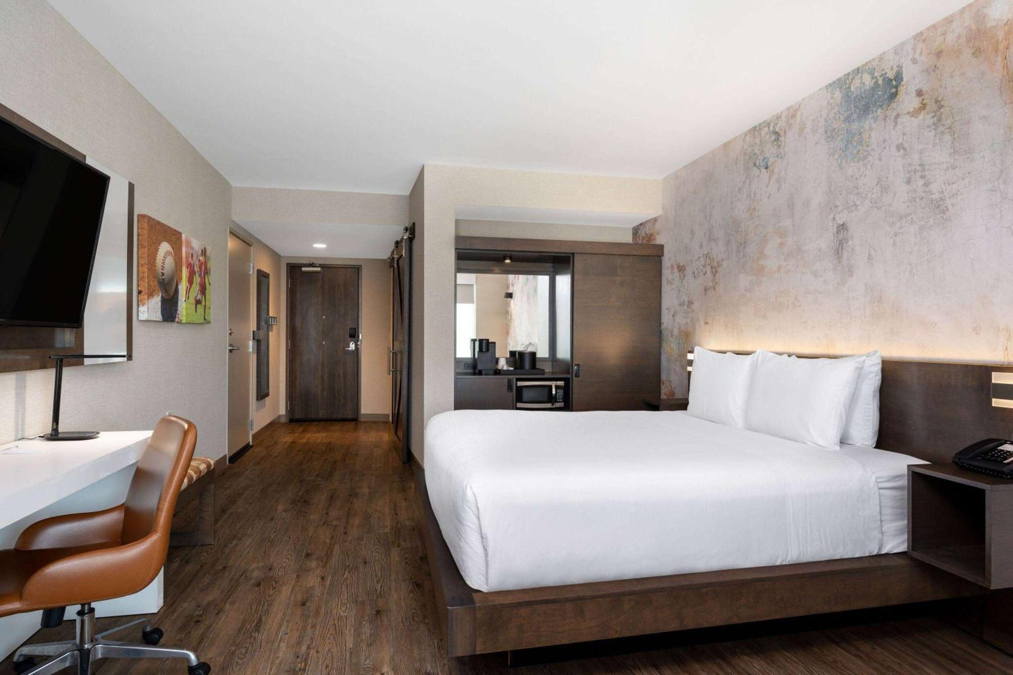 Wyndham Westfield Hotel Ngoại thất bức ảnh