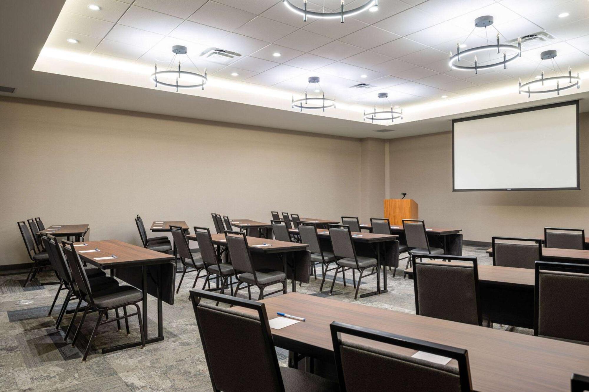 Wyndham Westfield Hotel Ngoại thất bức ảnh
