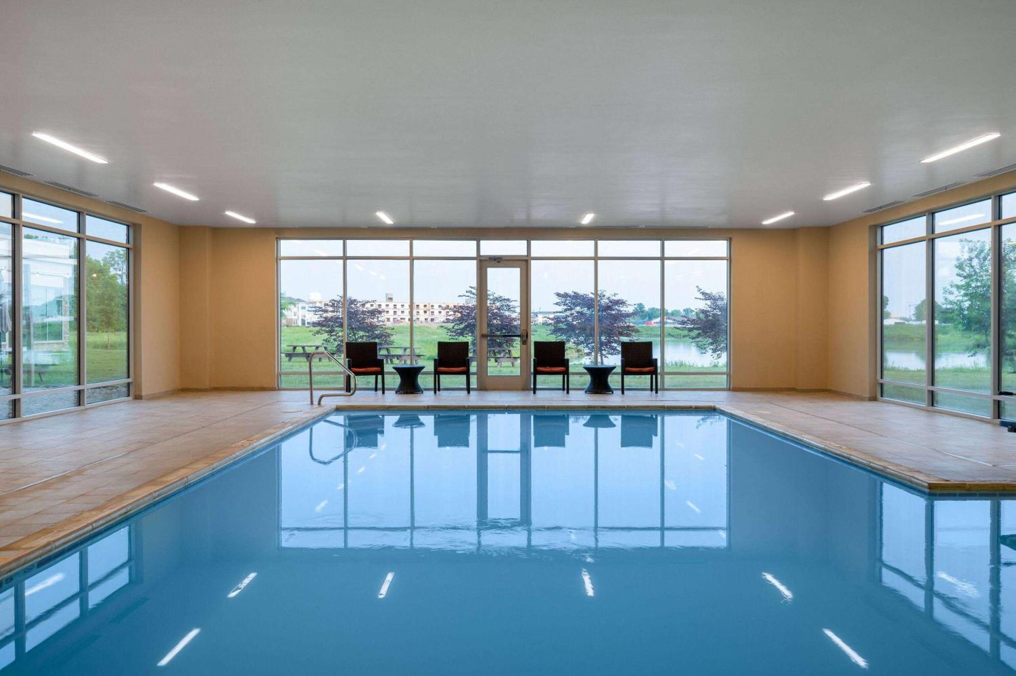 Wyndham Westfield Hotel Ngoại thất bức ảnh